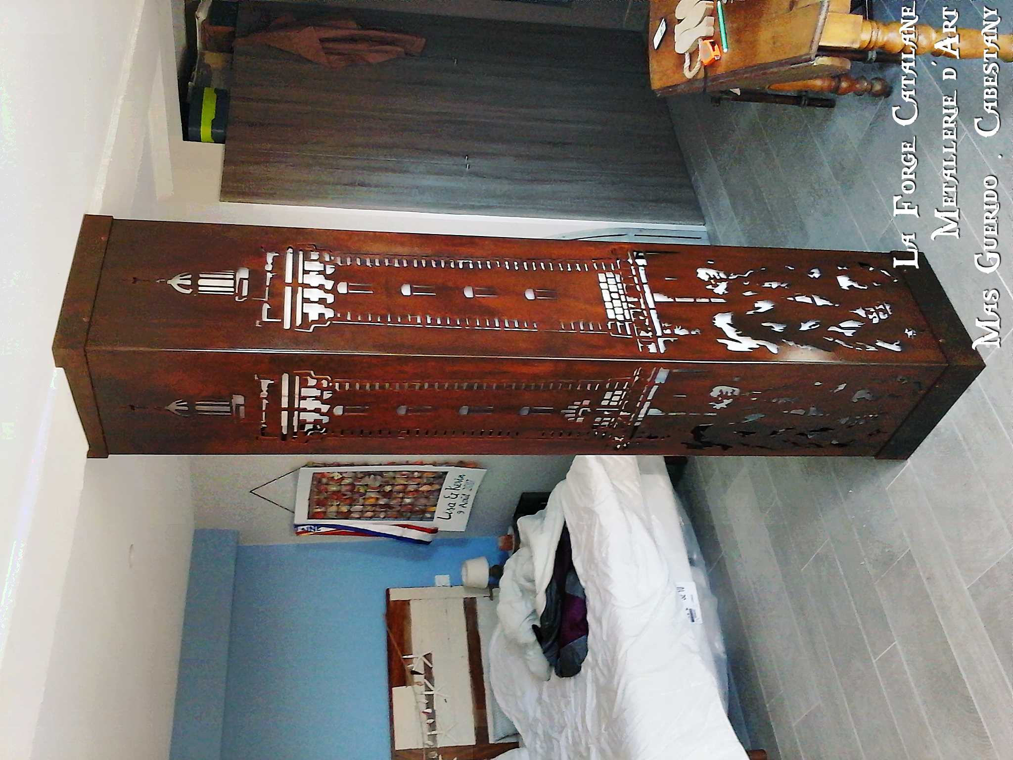 habillage poteau tole decoupe laser phare la vilaine forge catalane 2.jpg